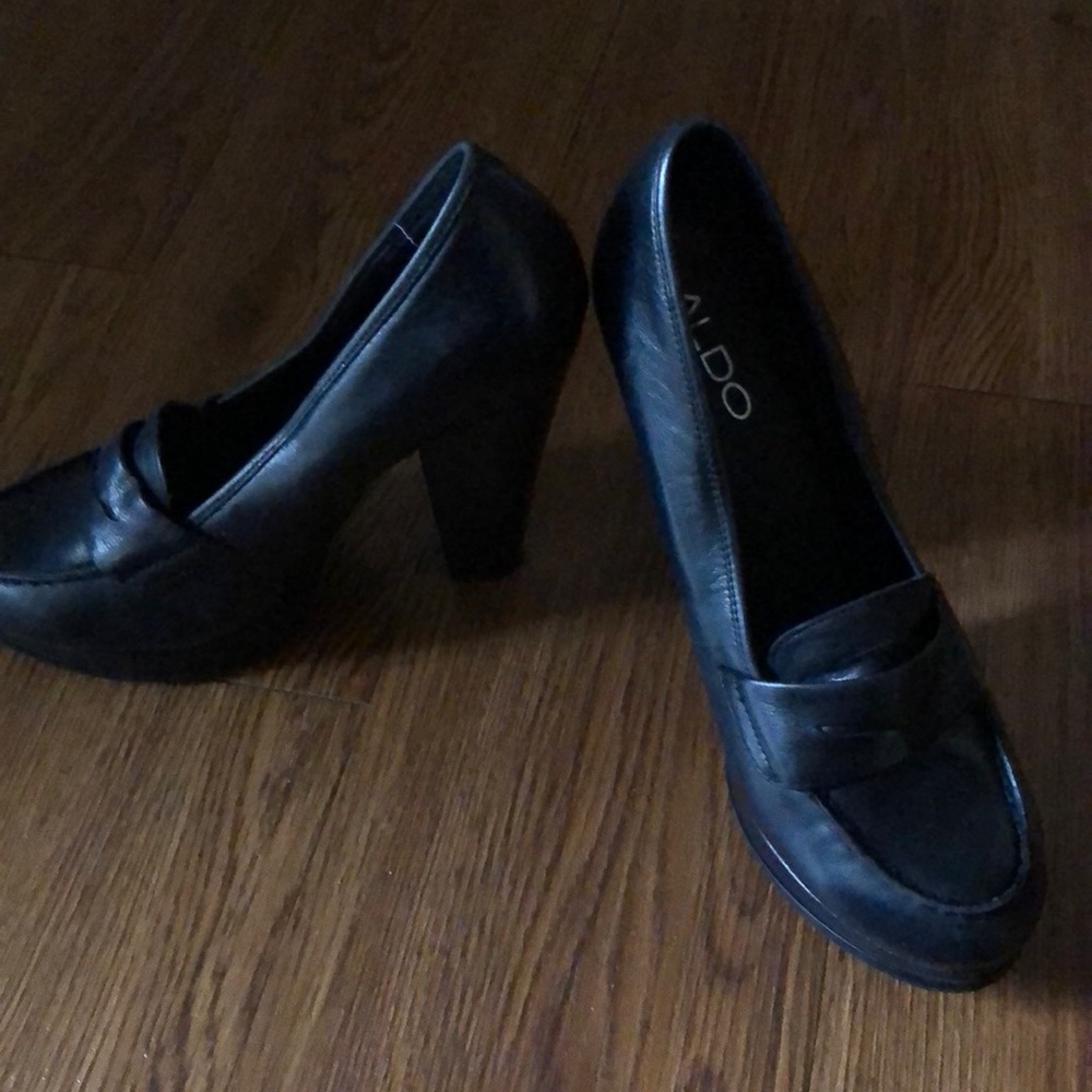 Leather Pumps